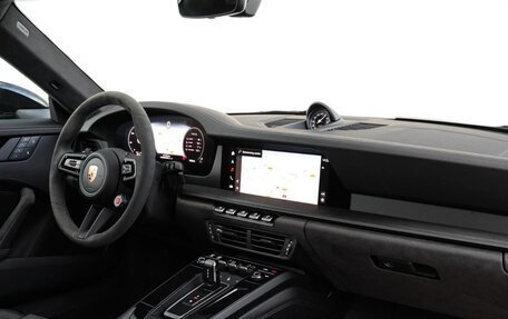 Porsche 911, 2024 год, 20 400 076 рублей, 25 фотография