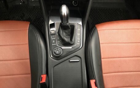 Volkswagen Tiguan II, 2017 год, 1 875 000 рублей, 13 фотография