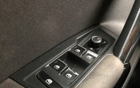 Volkswagen Tiguan II, 2017 год, 1 875 000 рублей, 14 фотография