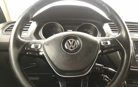 Volkswagen Tiguan II, 2017 год, 1 875 000 рублей, 18 фотография