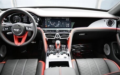 Bentley Flying Spur, 2025 год, 38 125 164 рублей, 23 фотография