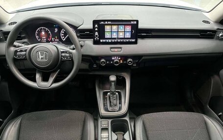 Honda Vezel, 2024 год, 2 060 000 рублей, 11 фотография