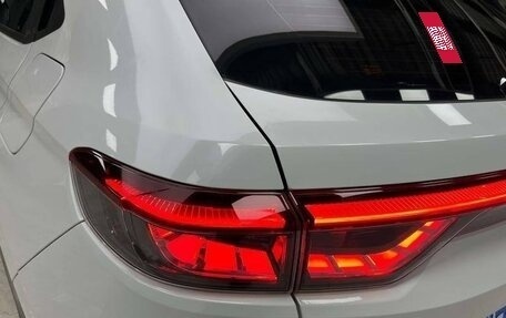 Honda Vezel, 2024 год, 2 060 000 рублей, 9 фотография