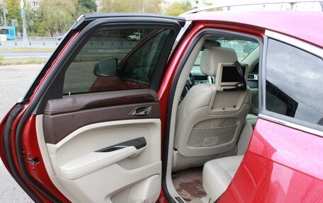 Cadillac SRX II рестайлинг, 2012 год, 1 390 000 рублей, 13 фотография