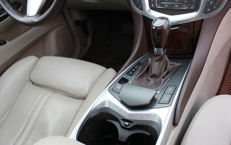 Cadillac SRX II рестайлинг, 2012 год, 1 390 000 рублей, 20 фотография