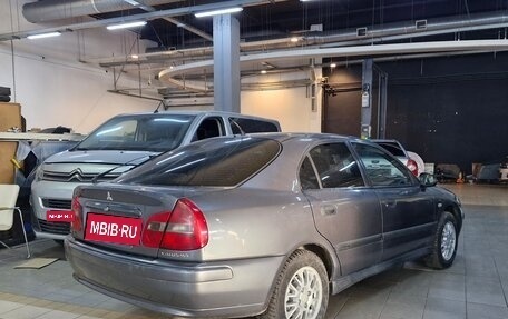 Mitsubishi Carisma I, 2001 год, 230 000 рублей, 1 фотография