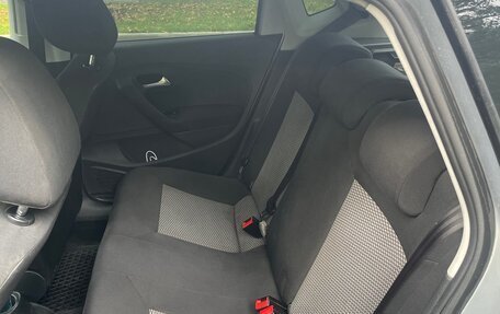 Volkswagen Polo VI (EU Market), 2010 год, 10 фотография