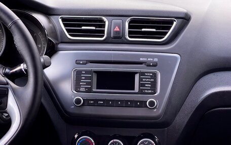 KIA Rio III рестайлинг, 2015 год, 1 099 000 рублей, 21 фотография