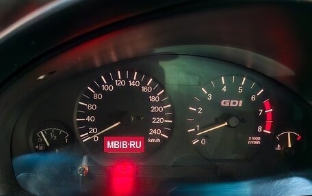 Mitsubishi Carisma I, 2001 год, 230 000 рублей, 3 фотография