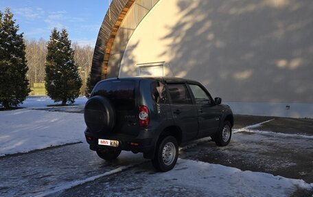 Chevrolet Niva I рестайлинг, 2015 год, 445 000 рублей, 2 фотография