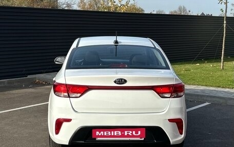 KIA Rio IV, 2020 год, 979 000 рублей, 2 фотография