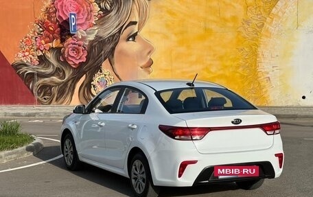 KIA Rio IV, 2020 год, 979 000 рублей, 3 фотография