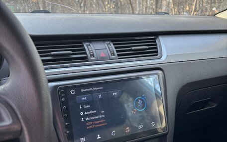 Skoda Rapid I, 2016 год, 900 000 рублей, 10 фотография