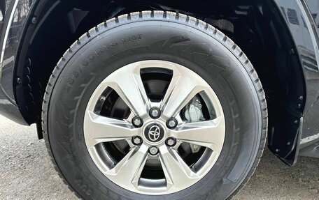 Toyota Land Cruiser, 2022 год, 11 740 000 рублей, 9 фотография