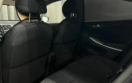 Hyundai Solaris II рестайлинг, 2011 год, 639 900 рублей, 13 фотография