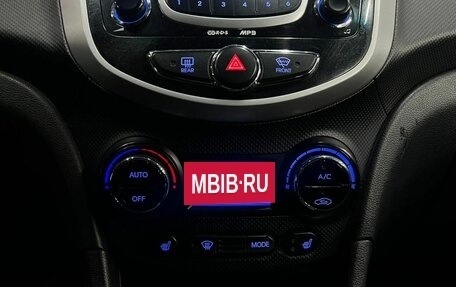 Hyundai Solaris II рестайлинг, 2011 год, 639 900 рублей, 10 фотография