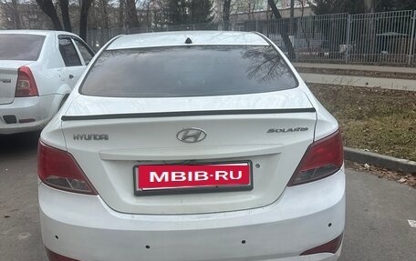 Hyundai Solaris II рестайлинг, 2015 год, 600 000 рублей, 2 фотография