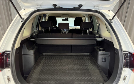 Mitsubishi Outlander III рестайлинг 3, 2018 год, 1 720 000 рублей, 5 фотография