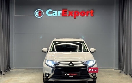 Mitsubishi Outlander III рестайлинг 3, 2018 год, 1 720 000 рублей, 8 фотография