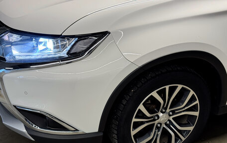 Mitsubishi Outlander III рестайлинг 3, 2018 год, 1 720 000 рублей, 20 фотография