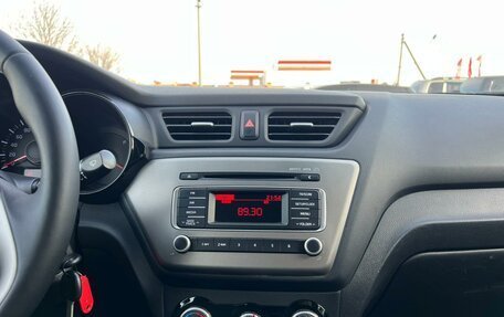 KIA Rio III рестайлинг, 2017 год, 999 900 рублей, 17 фотография