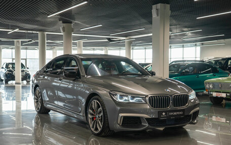 BMW 7 серия, 2017 год, 5 500 000 рублей, 2 фотография