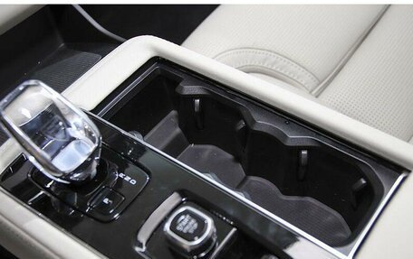 Volvo XC90 II рестайлинг, 2025 год, 12 250 000 рублей, 17 фотография