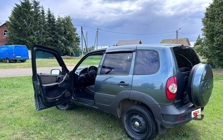 Chevrolet Niva I рестайлинг, 2012 год, 450 000 рублей, 2 фотография