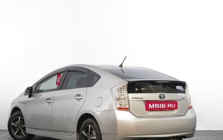 Toyota Prius, 2010 год, 1 049 000 рублей, 7 фотография