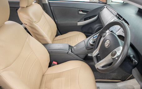 Toyota Prius, 2010 год, 1 049 000 рублей, 12 фотография