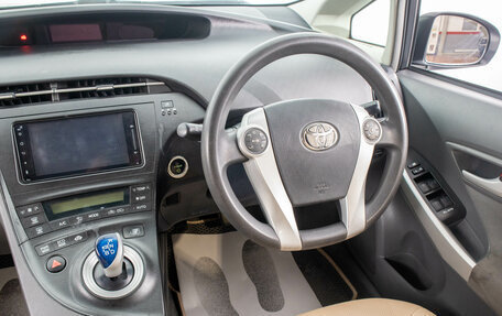 Toyota Prius, 2010 год, 1 049 000 рублей, 19 фотография