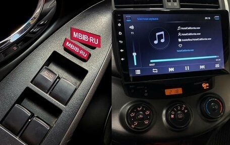 Toyota RAV4, 2011 год, 1 290 000 рублей, 10 фотография