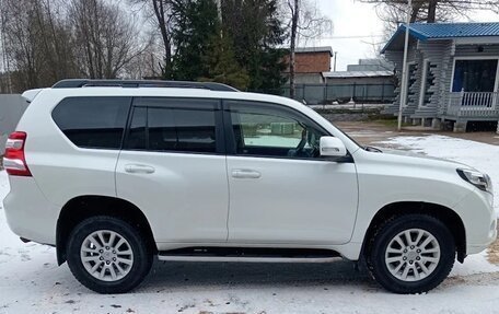 Toyota Land Cruiser Prado 150 рестайлинг 2, 2016 год, 3 150 000 рублей, 7 фотография