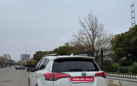 Toyota RAV4, 2017 год, 3 299 999 рублей, 9 фотография