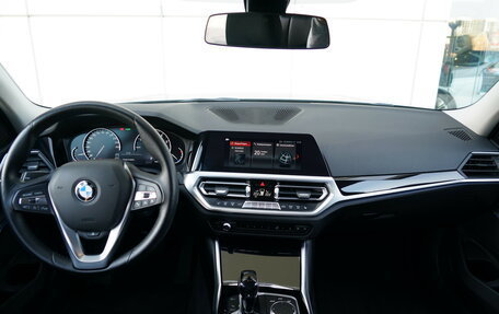 BMW 3 серия, 2020 год, 3 490 000 рублей, 10 фотография