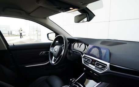 BMW 3 серия, 2020 год, 3 490 000 рублей, 11 фотография