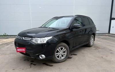 Mitsubishi Outlander III рестайлинг 3, 2013 год, 1 630 000 рублей, 1 фотография
