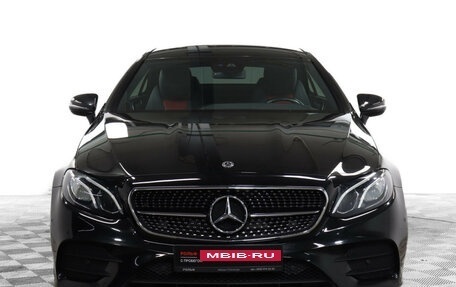 Mercedes-Benz E-Класс, 2018 год, 3 890 000 рублей, 2 фотография