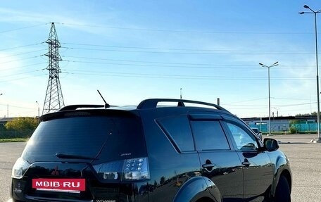 Mitsubishi Outlander III рестайлинг 3, 2010 год, 1 030 000 рублей, 2 фотография