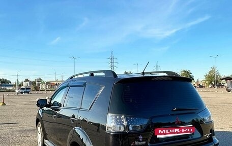 Mitsubishi Outlander III рестайлинг 3, 2010 год, 1 030 000 рублей, 7 фотография