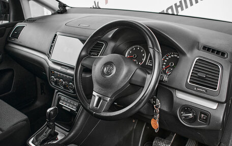 Volkswagen Sharan II, 2012 год, 1 470 000 рублей, 9 фотография