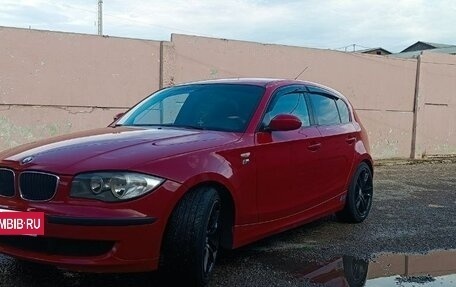 BMW 1 серия, 2009 год, 700 000 рублей, 13 фотография