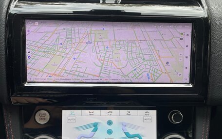 Jaguar F-Pace, 2016 год, 2 770 000 рублей, 22 фотография