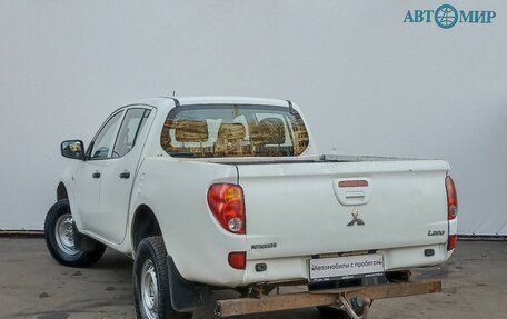 Mitsubishi L200 IV рестайлинг, 2013 год, 1 155 000 рублей, 7 фотография
