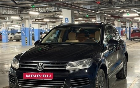Volkswagen Touareg III, 2011 год, 1 900 000 рублей, 3 фотография