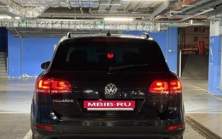 Volkswagen Touareg III, 2011 год, 1 900 000 рублей, 5 фотография