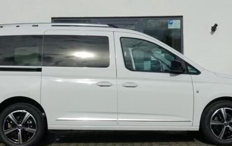 Volkswagen Caddy IV, 2025 год, 5 800 000 рублей, 2 фотография