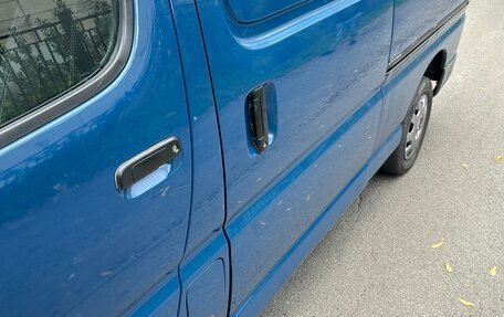 Toyota HiAce, 2003 год, 500 000 рублей, 8 фотография