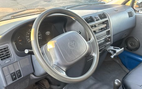 Toyota HiAce, 2003 год, 500 000 рублей, 14 фотография