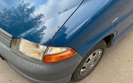 Toyota HiAce, 2003 год, 500 000 рублей, 9 фотография